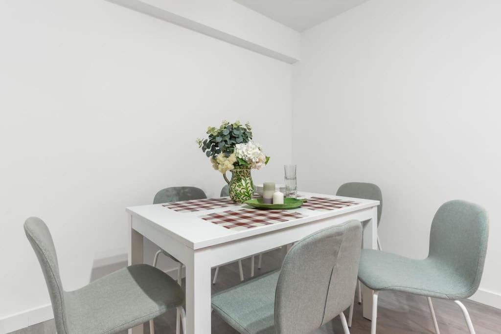 Apartamento Marques De Urquijo Χιχόν Εξωτερικό φωτογραφία
